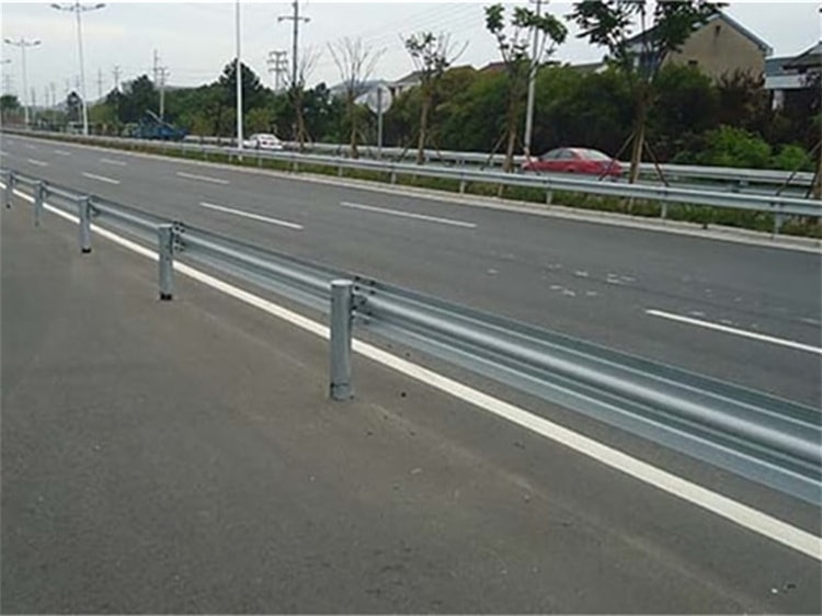高速护栏板